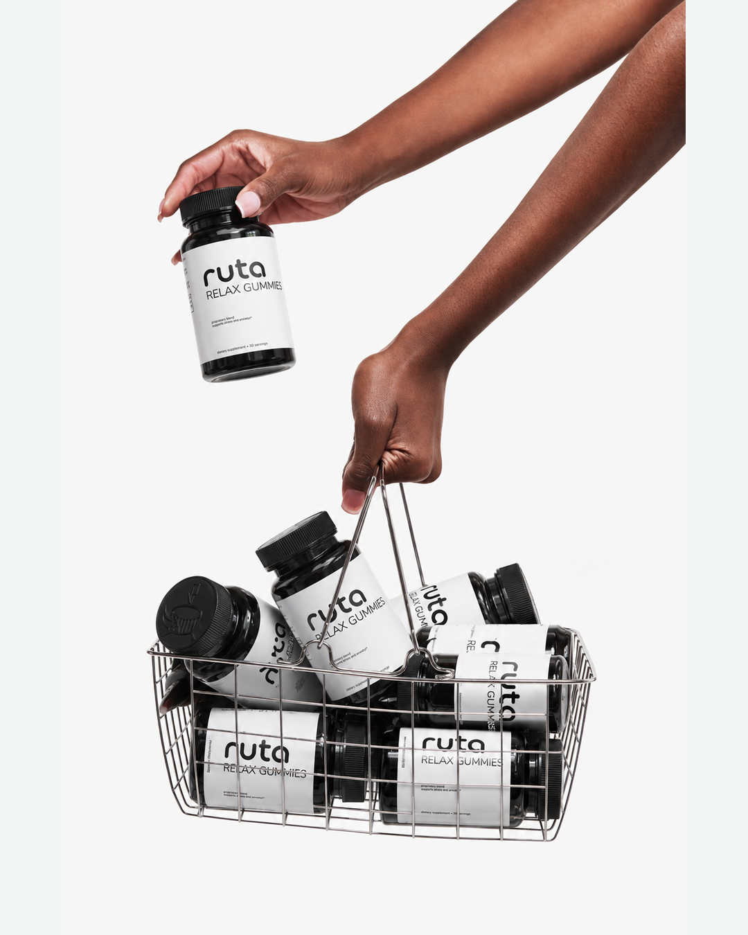 Ruta Relax Gummies bottles in a shopping basket